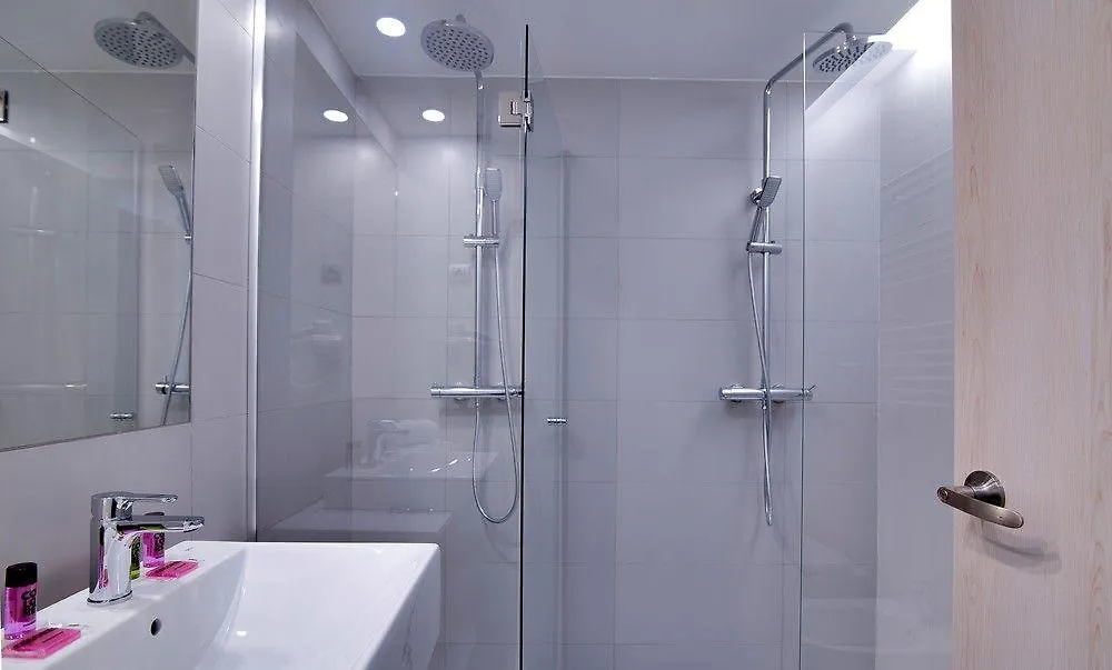 B&B Hotel Donostia Aeropuerto Oiartzun 3*,  España