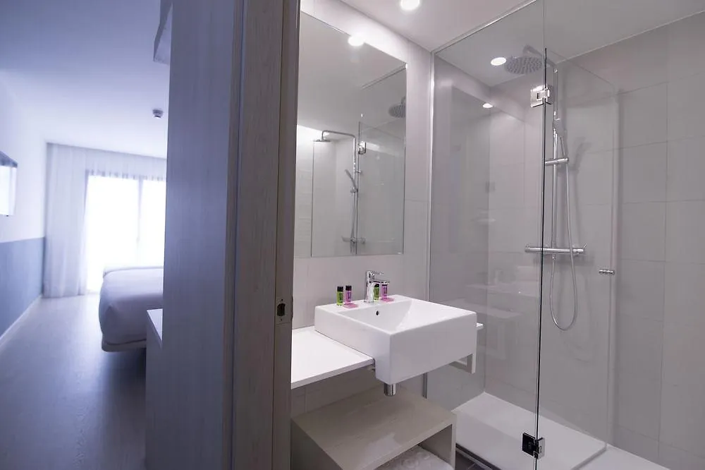 B&B Hotel Donostia Aeropuerto Oiartzun 3*,